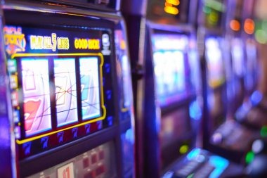 dewanalo mobile app interface showing live dealer tables and sportsbook markets