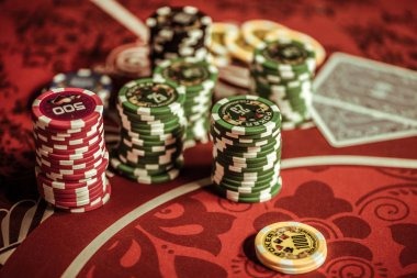 Live Baccarat dealer at dewanalo studio dealing cards
